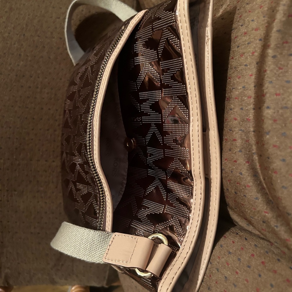 NWOT Micheal Kors Copper Crossbody Bag. - Picture 6 of 7